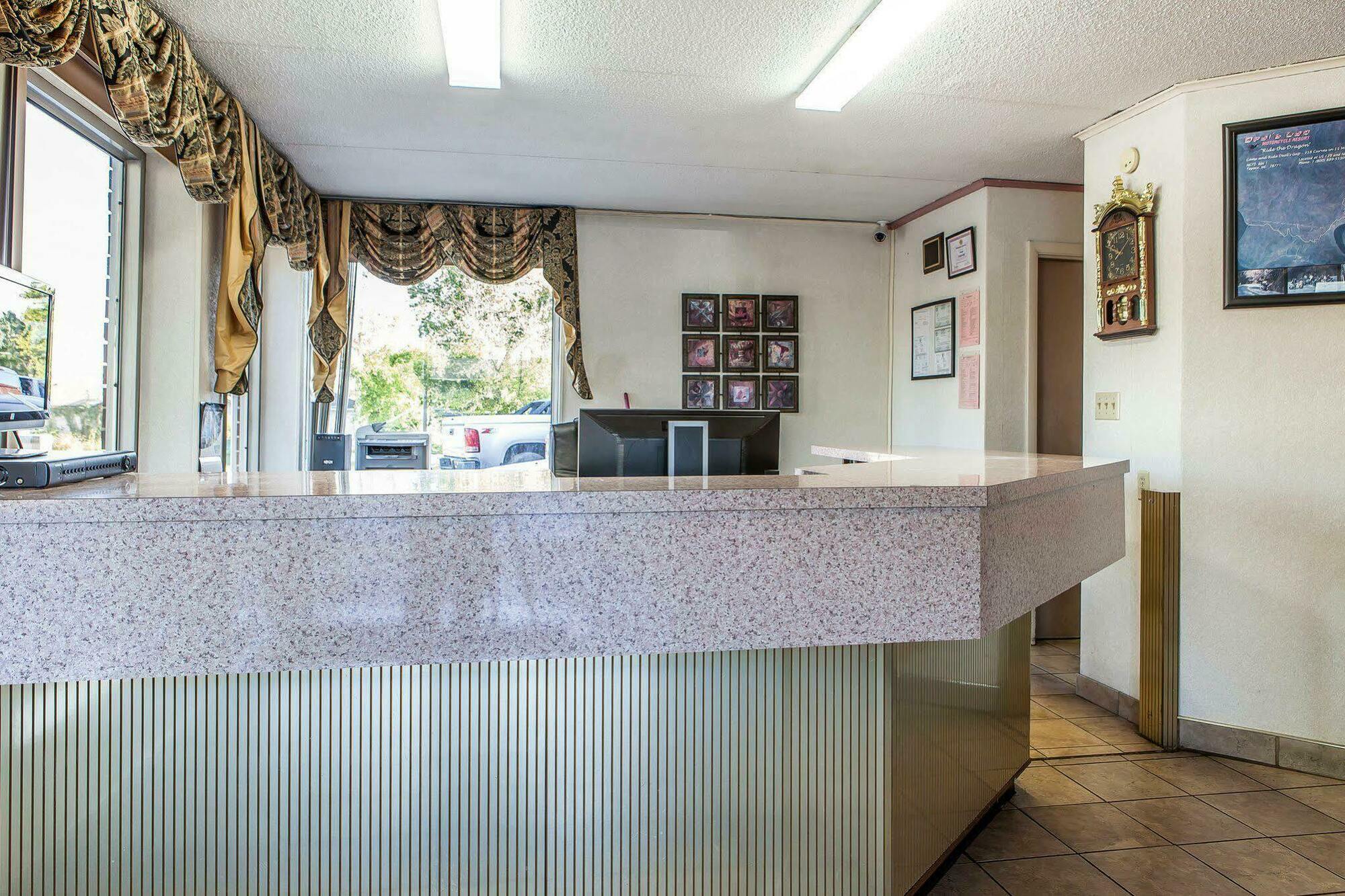 Rodeway Inn Sweetwater Exterior photo